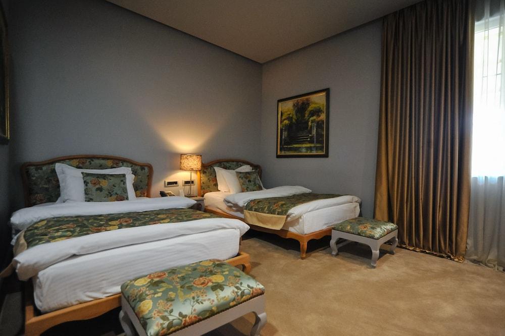 Classic Hotel Tirana Exterior foto