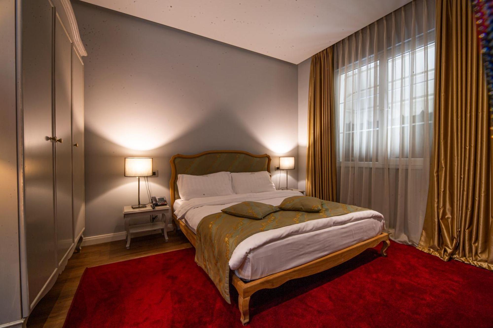 Classic Hotel Tirana Exterior foto