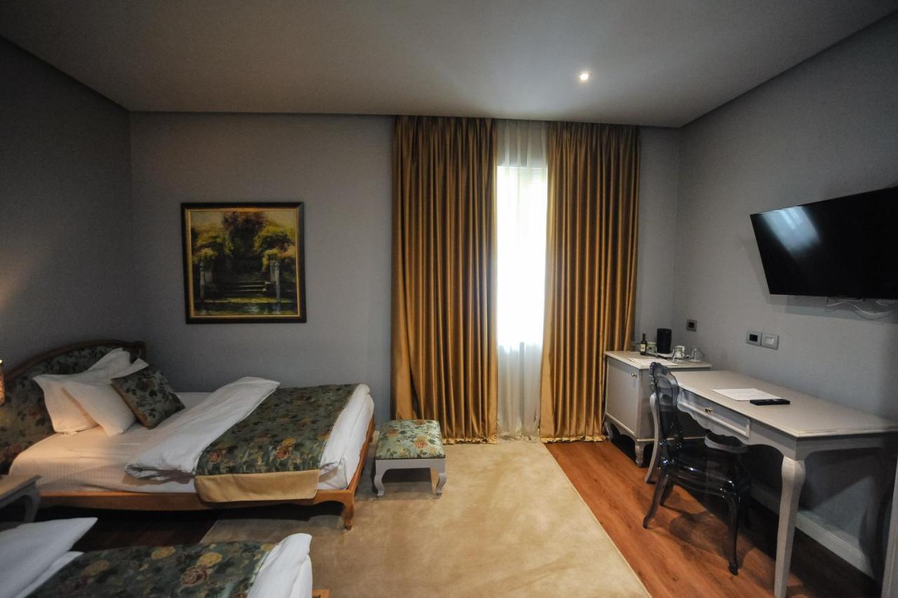 Classic Hotel Tirana Exterior foto